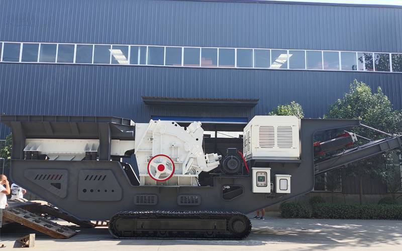 時(shí)產(chǎn)300噸的履帶式移動(dòng)破碎站受眾多客戶的青睞